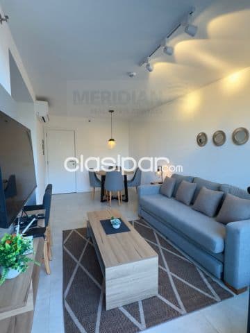 Departamento con amplia terraza propia
