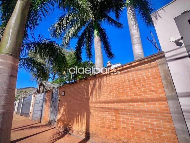 En venta casa con piscina en barrio mcal. Estigarribia - asuncion, foto 4