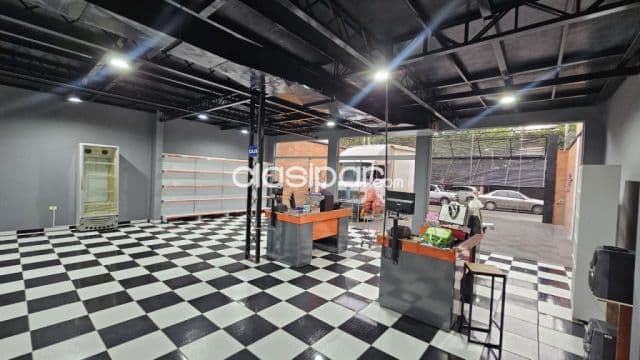 Salon comercial en San Lorenzo cod 6347, foto 1