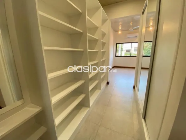 Triplex de 2 dormitorios en suite en bo. Mburucuya, foto 3