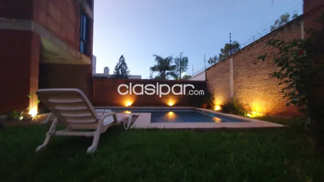 Residencia de 4 dormitorios con piscina en barrio Cerrado de Luque zona Aeropuerto, foto 4