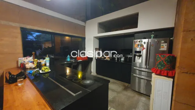 Residencia de 4 dormitorios con piscina en barrio Cerrado de Luque zona Aeropuerto, foto 5