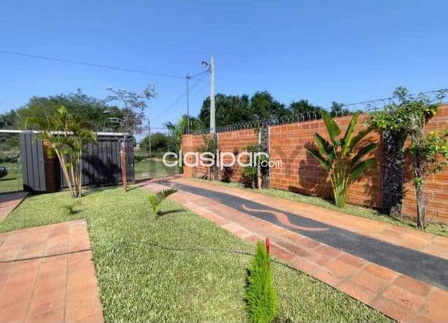 Casa quinta en ypacarai, a 5 minutos del centro de San Bernardino, foto 1