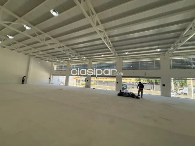 Salon Comercial Luque, Barrio Laurelty — foto 3