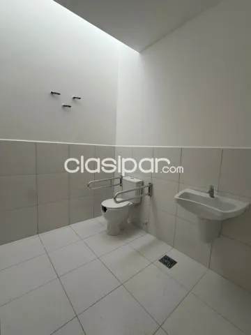 Salon Comercial Luque, Barrio Laurelty — foto 4