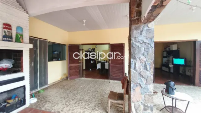 Amplia casa con 3 dormitorios y piscina en barrio santa ana, San Lorenzo — foto 5