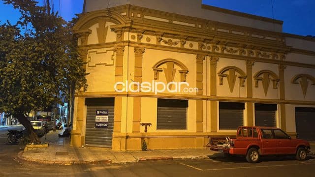 🏢 Locales Comerciales en Alquiler – Esquina sobre Haedo, a Pasos del Microcentro de Asunc