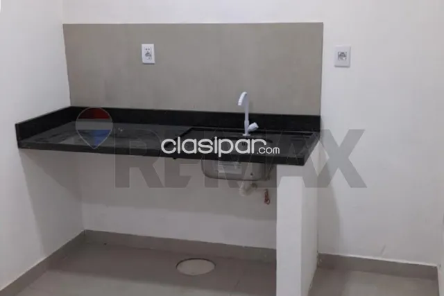 Depósito con oficina y amplio Showroom. A estrenar — foto 5