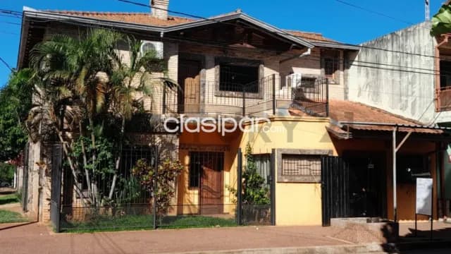 de casa en esquina, San Lorenzo, foto 2