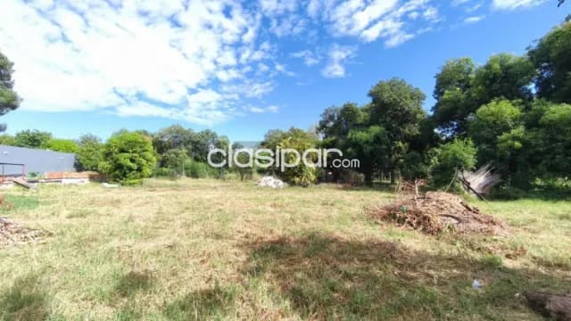 Vende amplio terreno en Aregua — foto 3