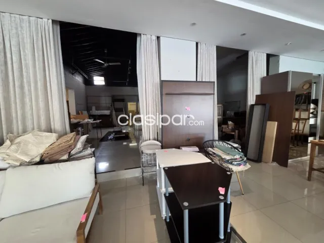 Salón Comercial de 518 m2 Sobre la Avda. Choferes del Chaco - CLCO78880 — foto 3