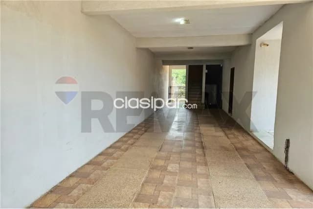 Moderna residencia de 2 niveles - barrio mbokayaty en venta, apta para crédito bancario!, foto 4