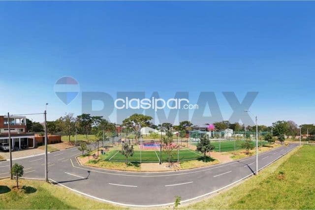 terreno en Barrio Cerrado en MRA Vendo terreno en Arapoty, el barrio cerrado está ub