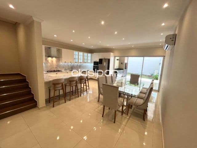 Duplex zona shopping Pinedo San Lorenzo limite Fernando de la Mora — foto 1