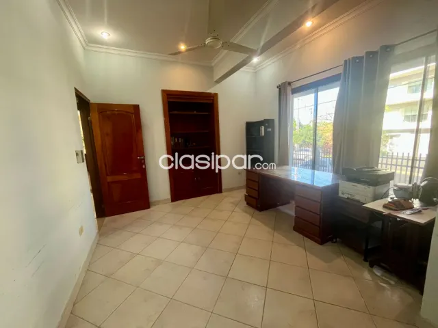 Imponente Residencia para Oficina o Vivienda en Barrio Villa Aurelia La casa esta, foto 4