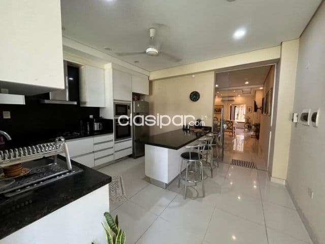 Casa en asuncion barrio mburicao cod 6394