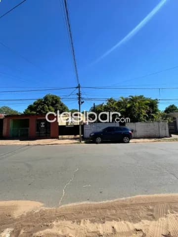 propiedad de calle a calle en el centro de Luque. sobre la Ruta General Genes (Ruta — foto 2