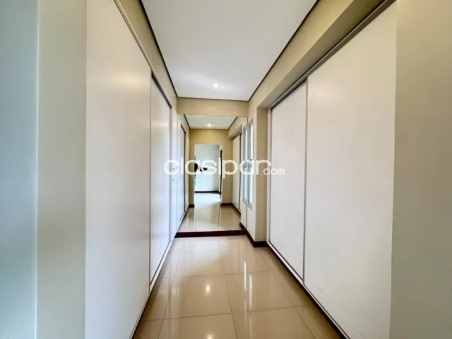 En venta amplio dúplex con piscina en bo. Ytay asuncion — foto 4