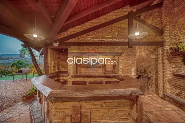 Residencia de 1.580 m² con Jardín y Piscina en Carmelitas — foto 5