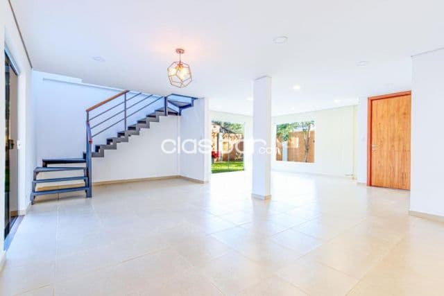 Casa en Luque zona rakiura cod 6511 precio: 10.000.000 gs 📐 superficie del terr — foto principal