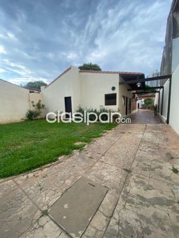 Casa en asuncion ykua sati cod 6441
