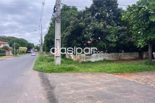 Terreno en esquina en Fernando de la Mora z/ sur!!