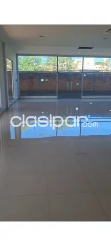 Se Alquila Local de Dos pisos con Oficinas, foto 5