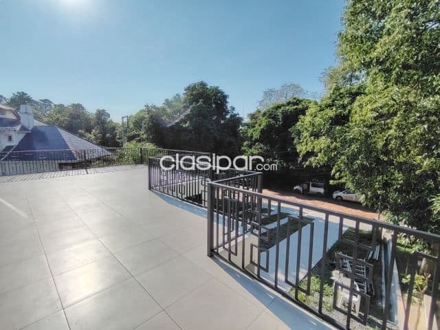 Exclusiva Residencia a estrenar en Paseo Lomas Verdes del YACHT