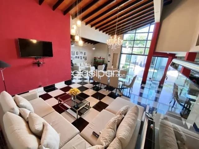 Amplia y moderna casa de 4 dormitorios y piscina en Lambaré - zona municipalidad, foto 3