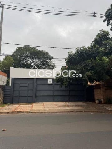 Amplia casa de línea moderna y minimalista en Fernando de la Mora zona los colonos — foto principal