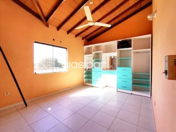Casa de 5 dormitorios con piscina en Lambare zona Club Cerro Cora, foto 4