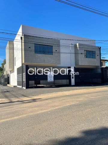 Casa de 5 dormitorios con piscina en Lambare zona Club Cerro Cora