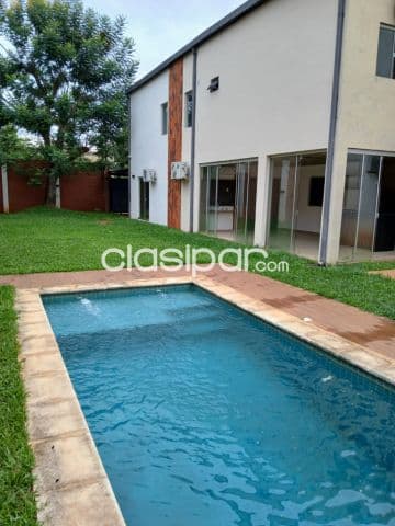 Casa en Luque zona rakiura cod 6511