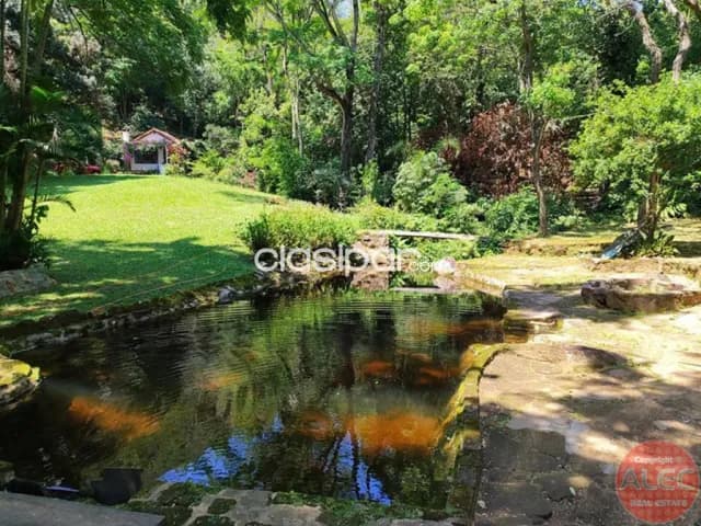 Valle de 4ha con casa y piscina natural en Mbatoví, foto 4