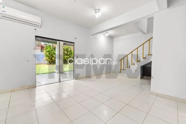 Casa - Venta - Luque, Central, Paraguay, foto 5