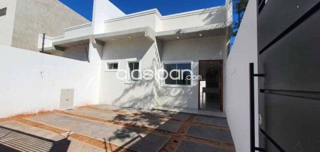 En venta duplex zona av del yacht en lambare