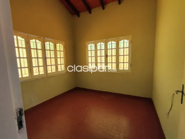 *Alquilo casa en Luque* 📍 Laurelty, cercano a Avda. Nanawa — foto 4
