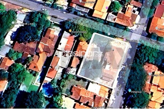 Terreno en Esquina en Asuncion Las Mercedes, inmediaciones Costanera — foto 1