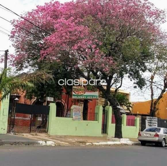 En venta amplia propiedad sobre Av. Colon - Asunción