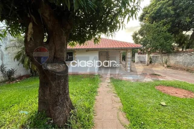 Casa amplia buena estructura a refaccionar en bo.san isidro-lambare-terreno 558 m2, foto 5