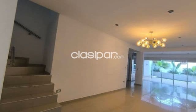 residencia zona colegio Liberty y Shopping Pinedo