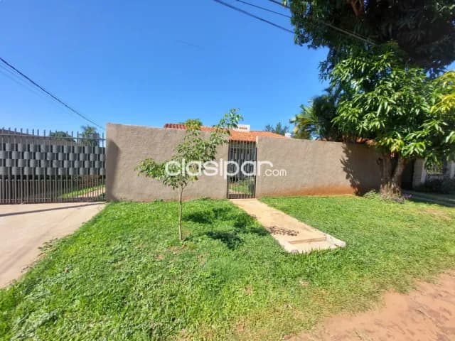 Hermosa casa sobre esquina, foto 3