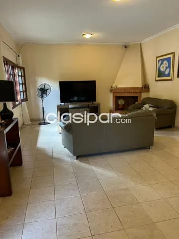hermosa Residencia en Lambaré Barrio Kennedy A 100 Mts de Avda Perón, foto 3