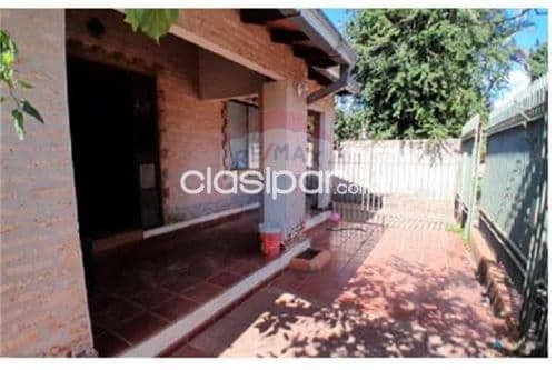 casa en el barrio Laurelty de Luque Vendo casita en el barrio Laurelty de Luque, que