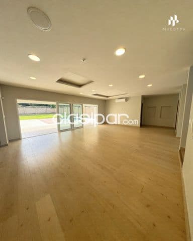 A estrenar exclusiva casa a metros del yacht...!!!