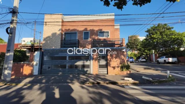 En VENTA, Casa en ESQUINA Barrio Obrero, Asunción de 3 Dormitorios. 2 Garage. (ID1935), foto 4