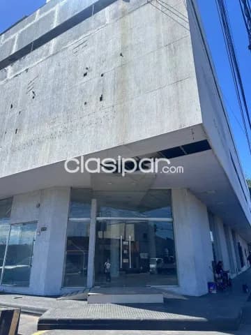 Local comercial en esquina con oficinas fdo de la mora — foto 4
