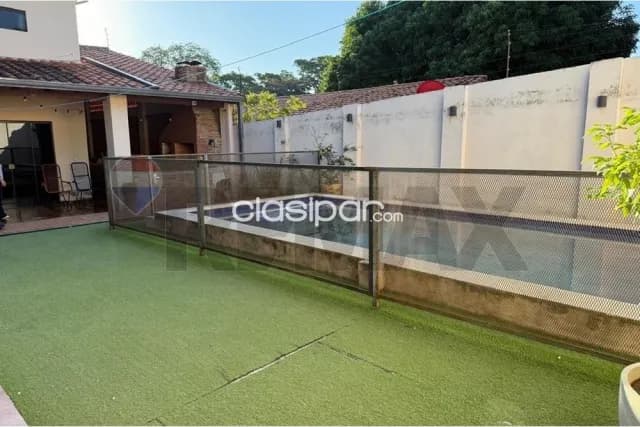 Casa con piscina en Lambaré, foto 3