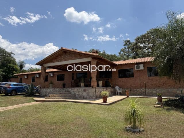 Casa en venta en Altos/Atyrá – 2,2 hectáreas con 3 casas, piscina y naturaleza. adler453 — foto 1
