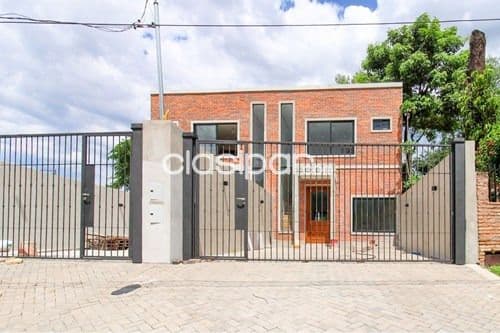 Dúplex a estrenar en barrio itá enramada!!